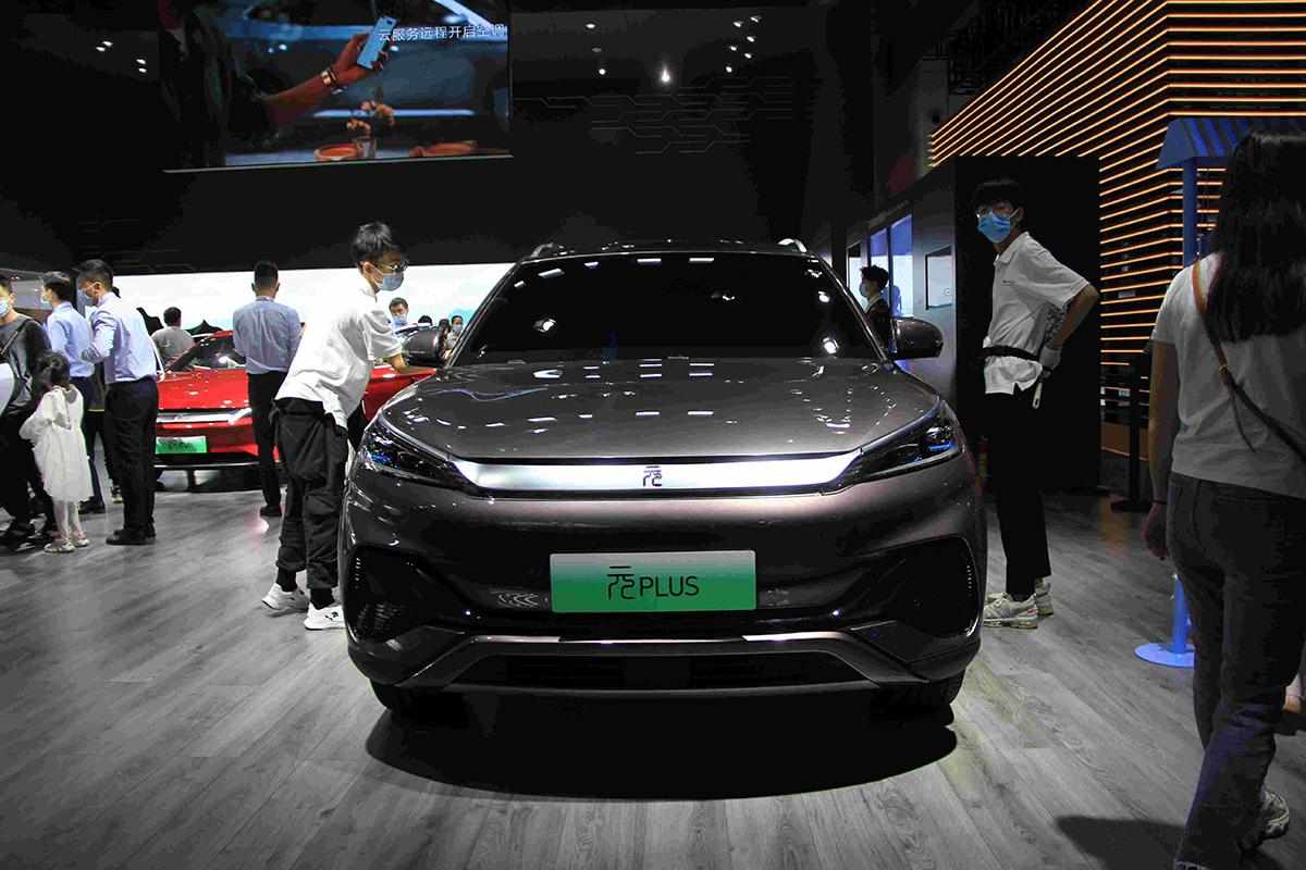 比亚迪元PLUS经销商预扣提车价13万起 计划将于2022年1月1日开启预售