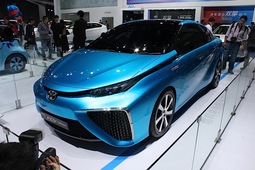 “走马观花”把玩广州车展新能源汽车