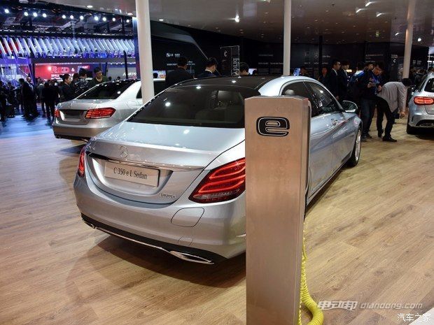 北京奔驰 奔驰C级 2015款 C 350eL 基本型 北京奔驰 奔驰C级 2015款 C 350eL 基本型