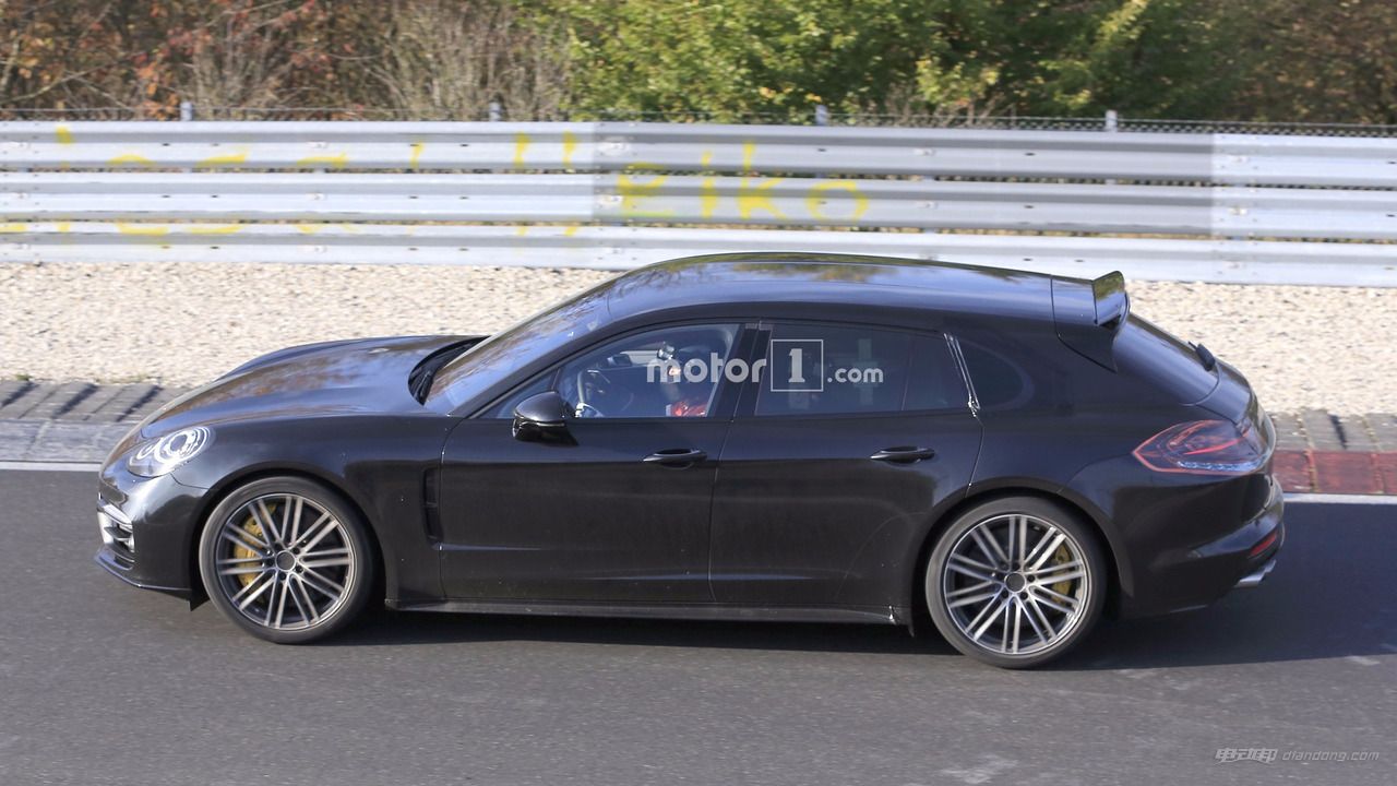 2018-porsche-panamera-sport-turismo-spy-photo