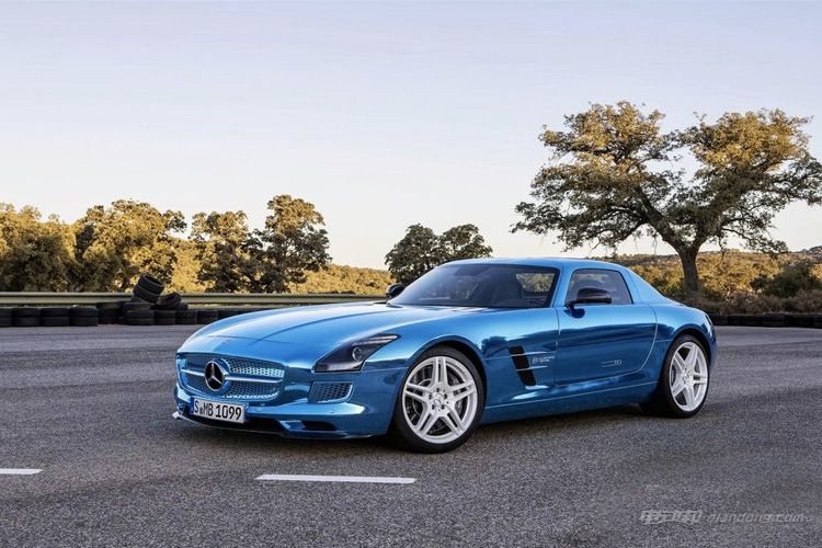 ▲ 2013 SLS Electric Drive