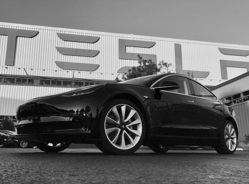 Tesla model 3