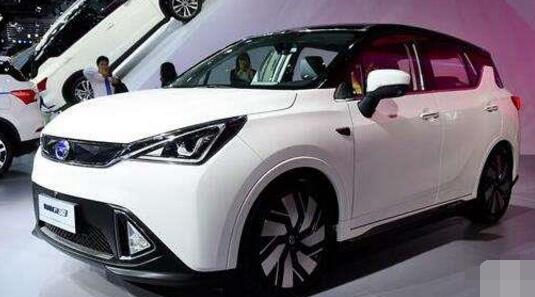 什么牌子的電動汽車好