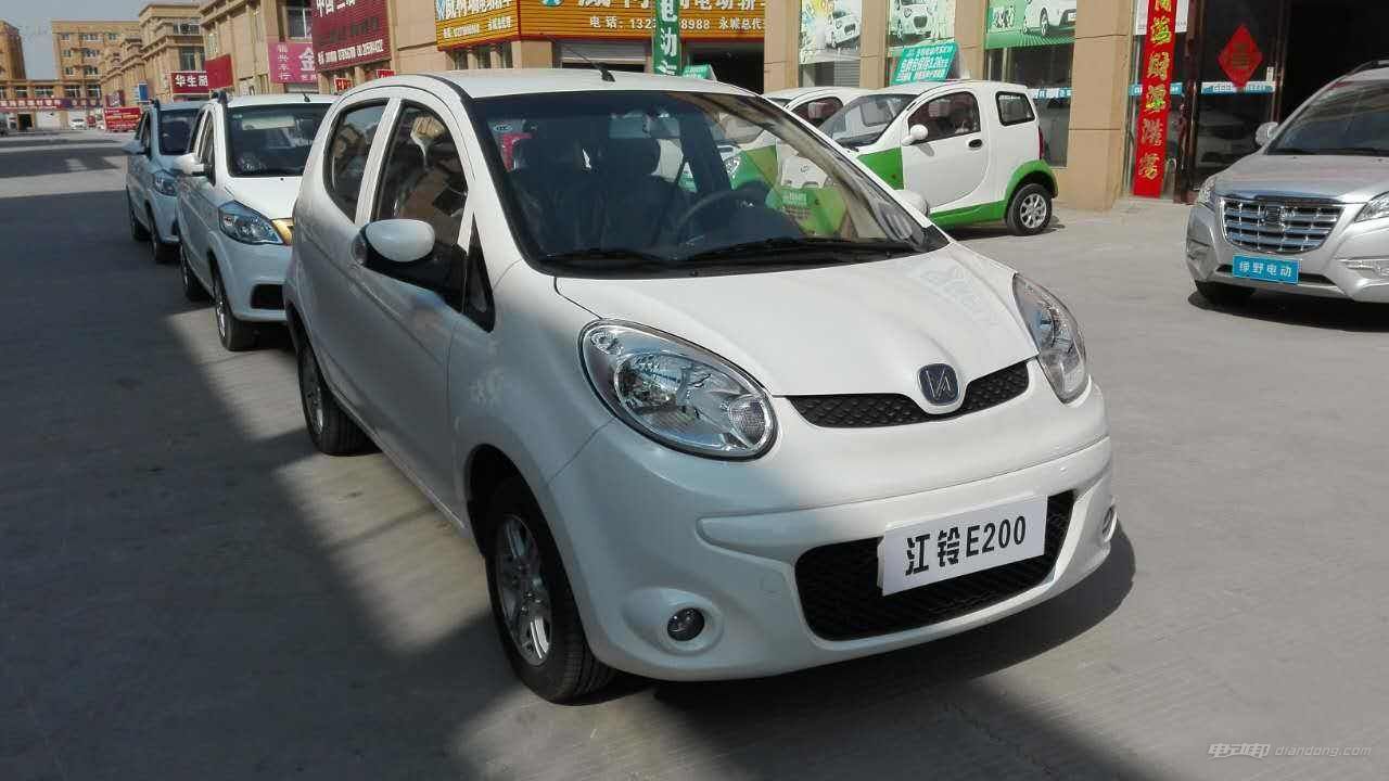 江铃E200新能源汽车怎么样? 江铃E200车型介