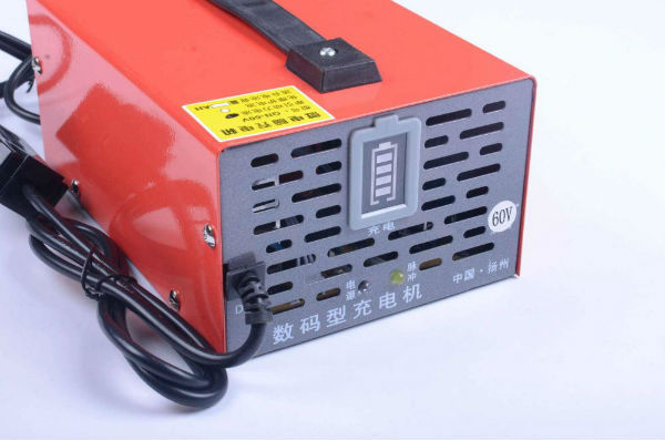 汽车蓄电池充电器多少钱——汽车电瓶什么牌子好