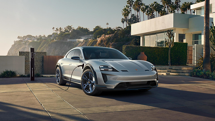 Porsche-Mission-E-Cross-Turismo-Concept-2