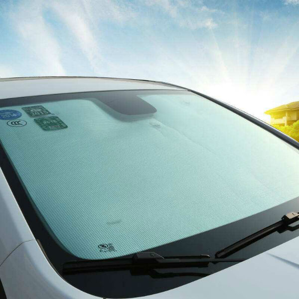 汽车遮阳板用不用买后窗的,汽车后面要买遮阳板吗
