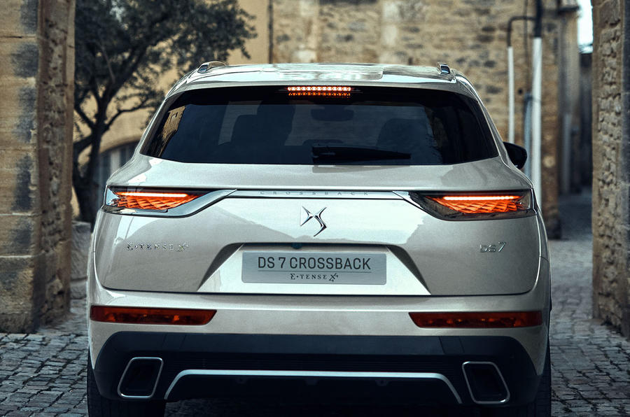 ds 7 crossback e-tense官图发布,将亮相巴黎车展