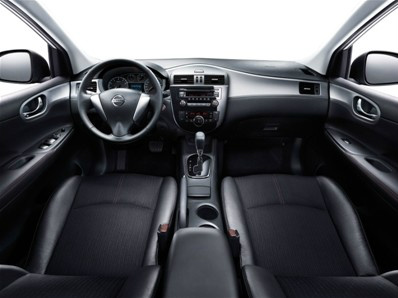 汽车转向机漏油需要及时更换吗,保养介绍