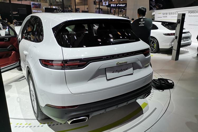 3.0升排量的插混车,买不起的保时捷Cayenne E-Hybrid亮相广州车展