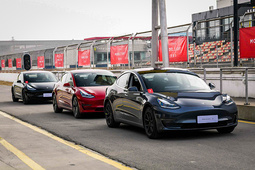 在场地和赛道上体验了一下特斯拉Model 3，说说我的感受
