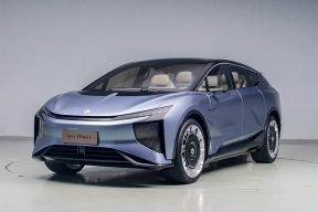 最像“概念车”的量产定型车 华人运通发布旗下首款车型高合 HiPhi 1