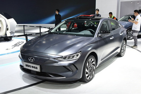 NEDC工况续航达 490 km，现代菲斯塔纯电动将于2020年第一季度上市