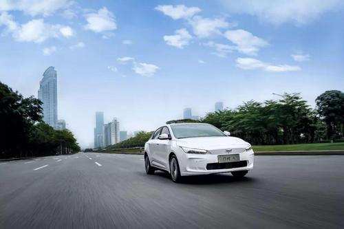 几何A费油:内饰