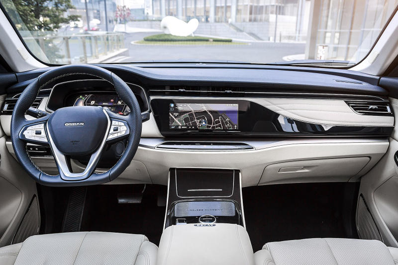 800x0_1_q95_autohomecar__ChcCP14X7RCAJhgkAAvManVyXEI152