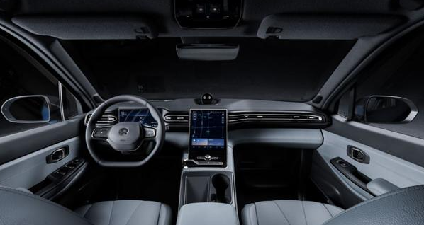 全新蔚来ES8汽车