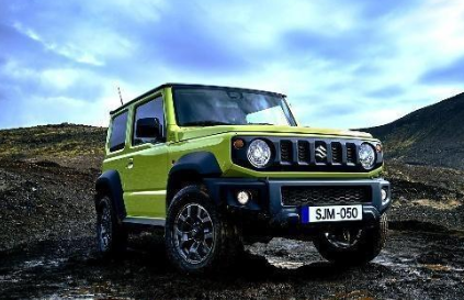 19款铃木吉姆尼来袭，外观80%奔驰G相似度，价格不到20万