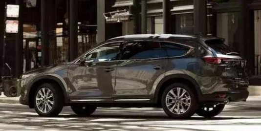 马自达CX-8即将国产上市，国内售价在18万左右，落地20万上下