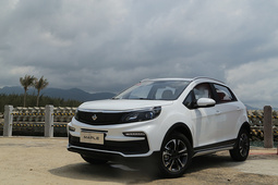 试驾枫叶30X ——7万级的代步新星