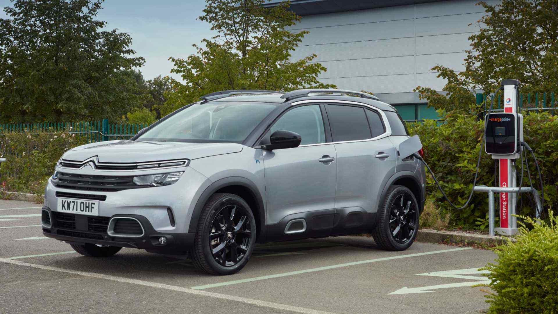 https://i2.dd-img.com/cms/122ca35350b7ae74ac91ec34d465722d.jpg citroen-c5-aircross-hybrid-black-edition.jpg