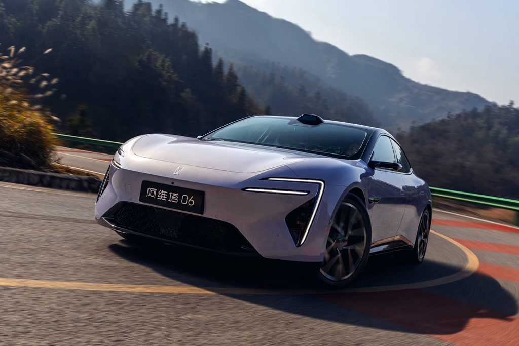 taihang-chassis_03_副本.jpg