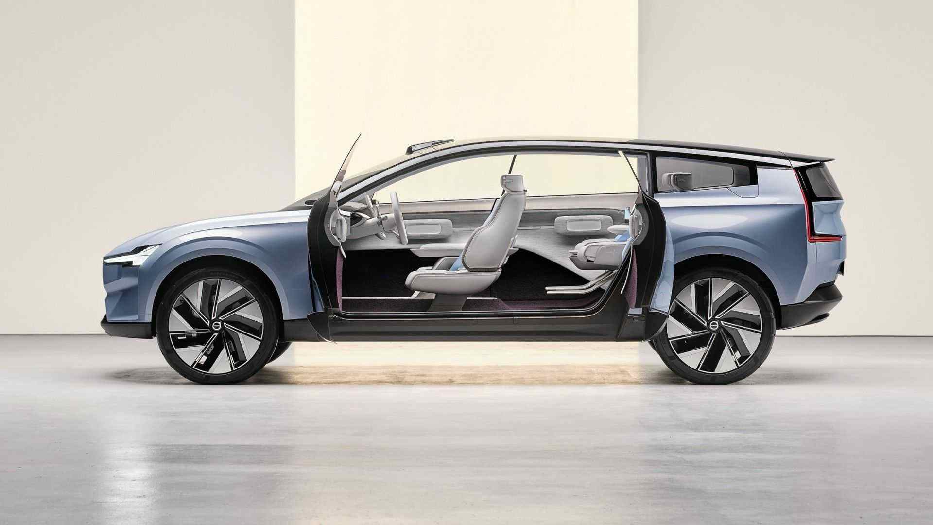 https://i2.dd-img.com/cms/2099922af579cc2ecde27de354b4f309.jpg volvo-concept-recharge-exterior-left-side-open-doors.jpg