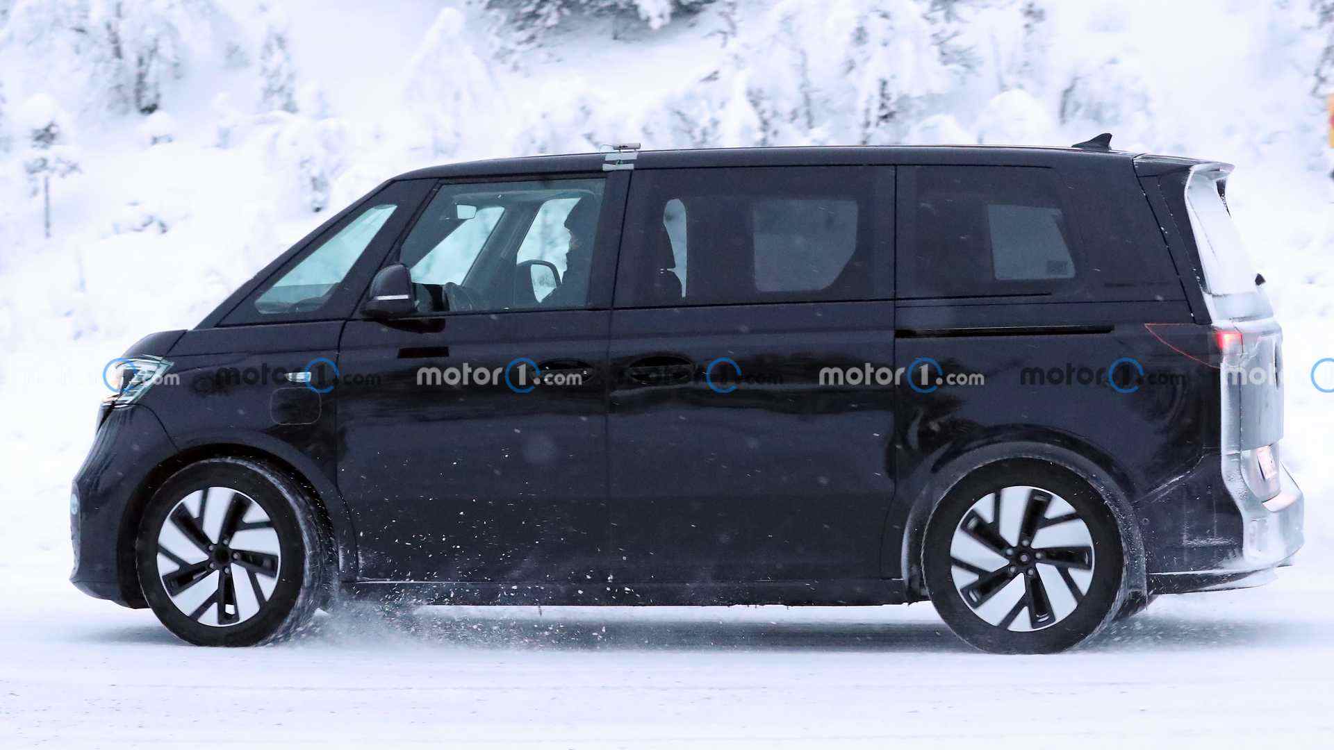 2023-vw-id.-buzz-spy-photo (2).jpg