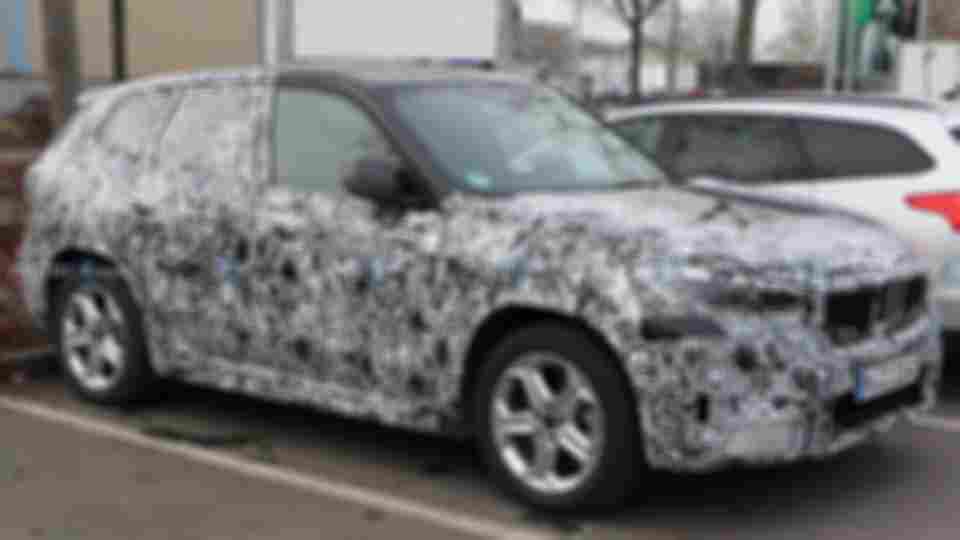 new-bmw-ix1-spy-shots.jpg