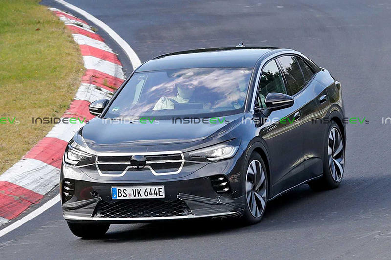 volkswagen-id.5-gtx-on-the-nurburgring.jpg