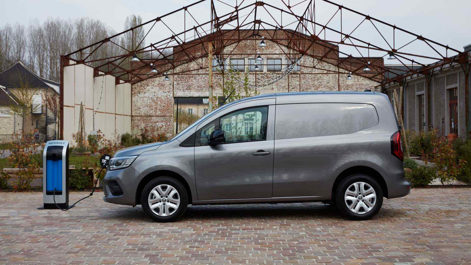 renault-kangoo-van-e-tech-electric (1).jpg