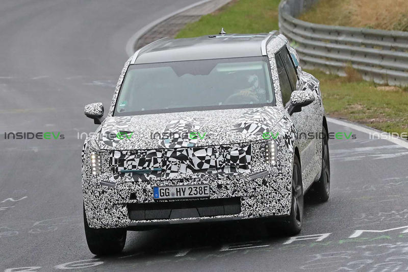 https://i2.dd-img.com/cms/7e5efd02fe756bba01215618c02c5311.jpg 2023-kia-ev9-spy-photos (1)_副本.jpg