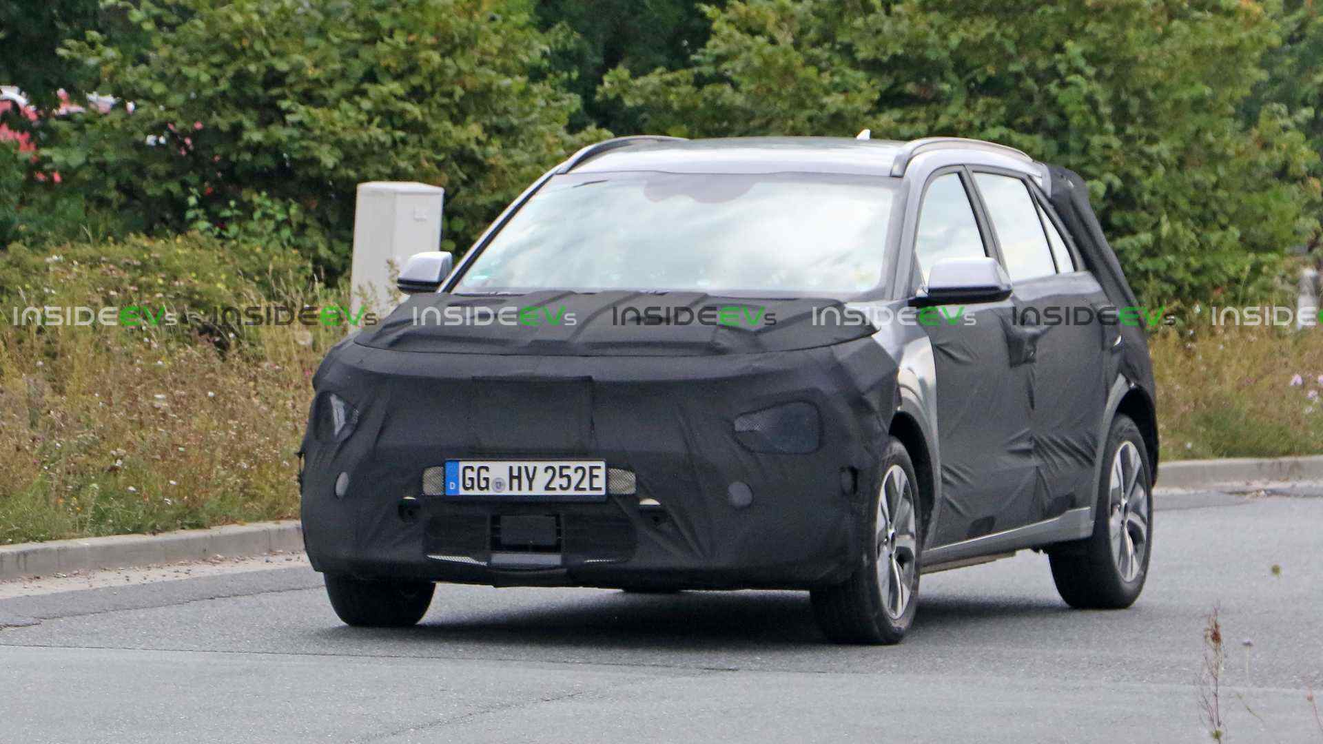 2022-kia-e-niro-niro-ev-spy-photos.jpg