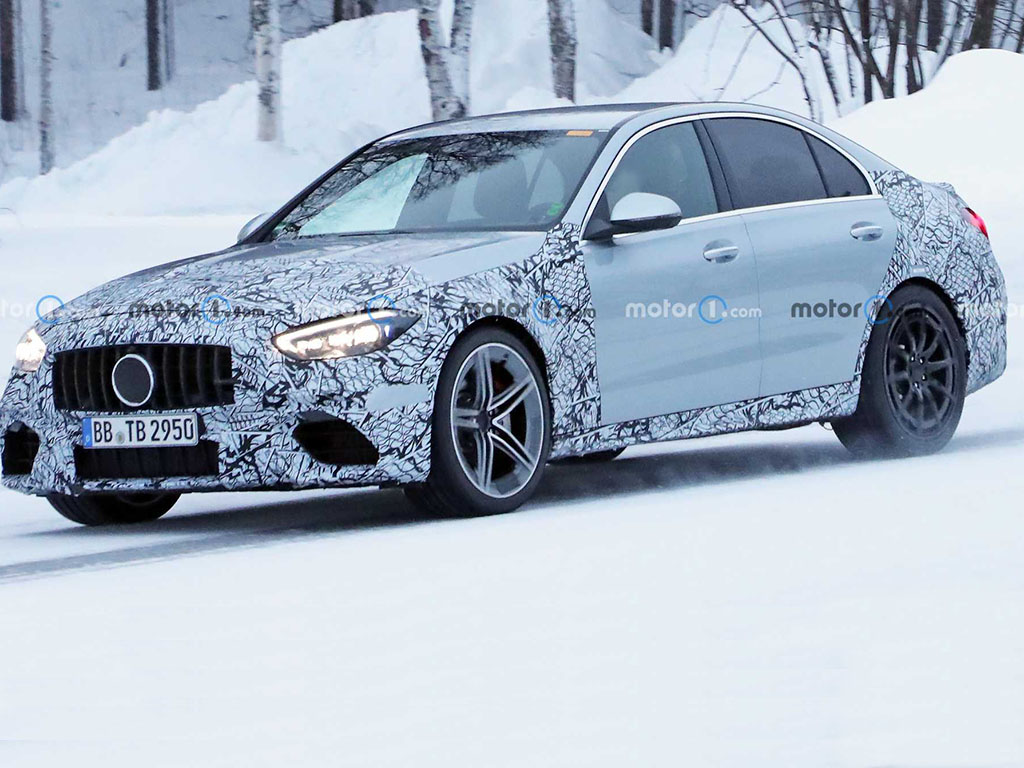 https://i2.dd-img.com/cms/81ffa19a0be347e869498e5c76962da0.jpg mercedes-amg-c63-sedan-spy-shots.jpeg