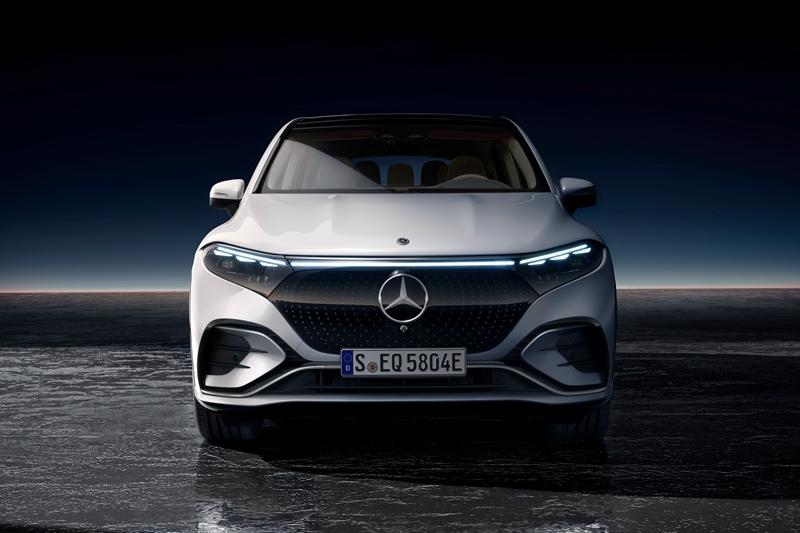 全新EQS纯电SUV (3)_副本.jpg