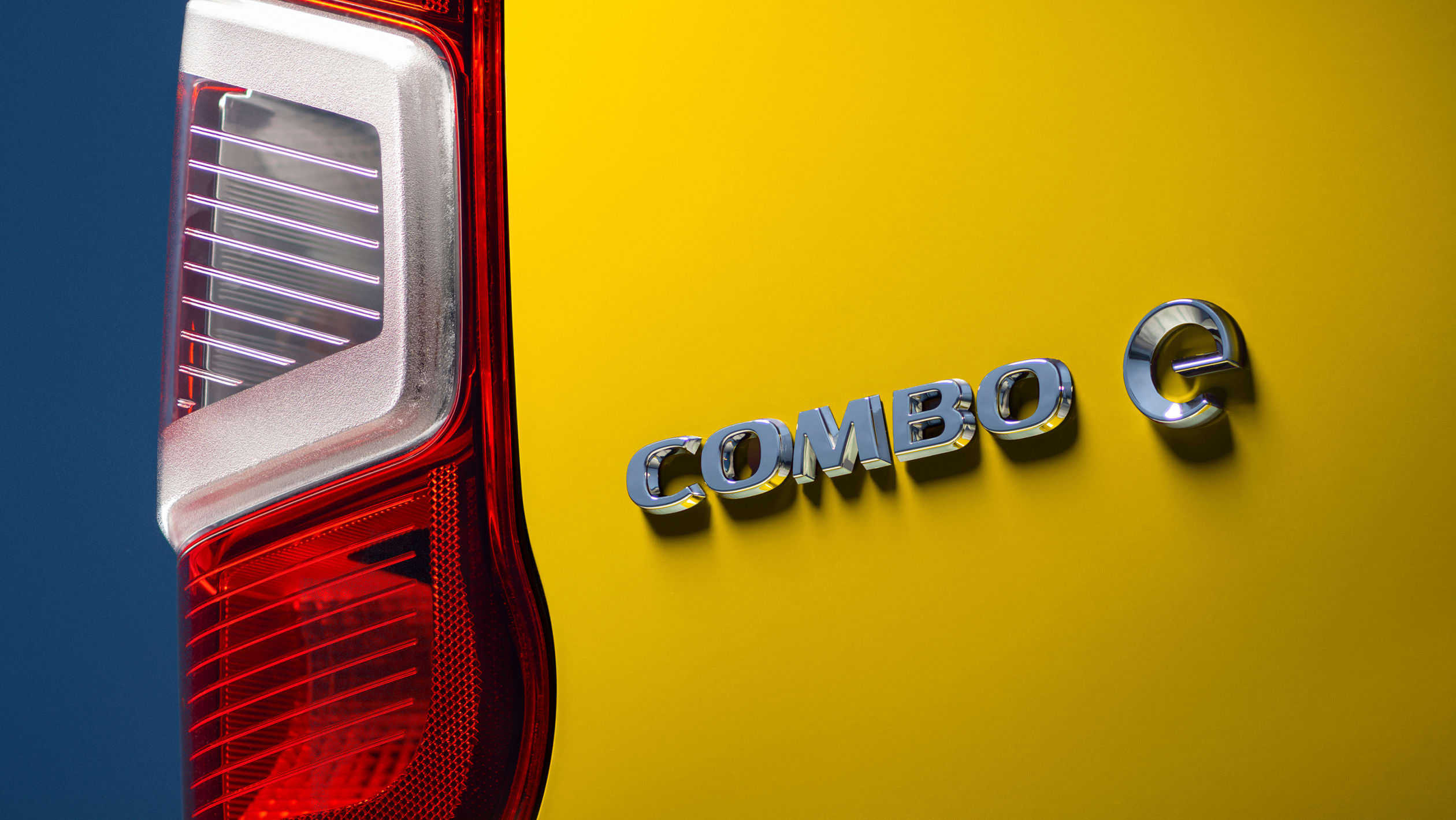 Vauxhall Combo-e van-3.jpeg