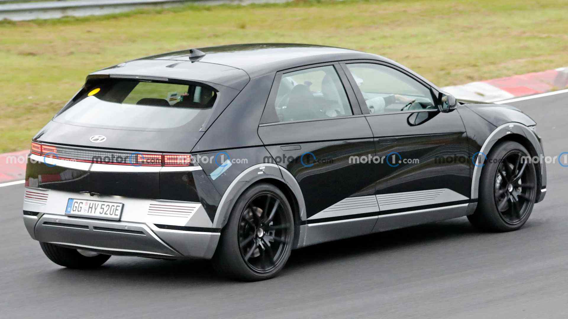 https://i2.dd-img.com/cms/a7df15d096db5f0cd1168fc3241e260d.jpg hyundai-ioniq-5-n-spy-photos (1).jpg