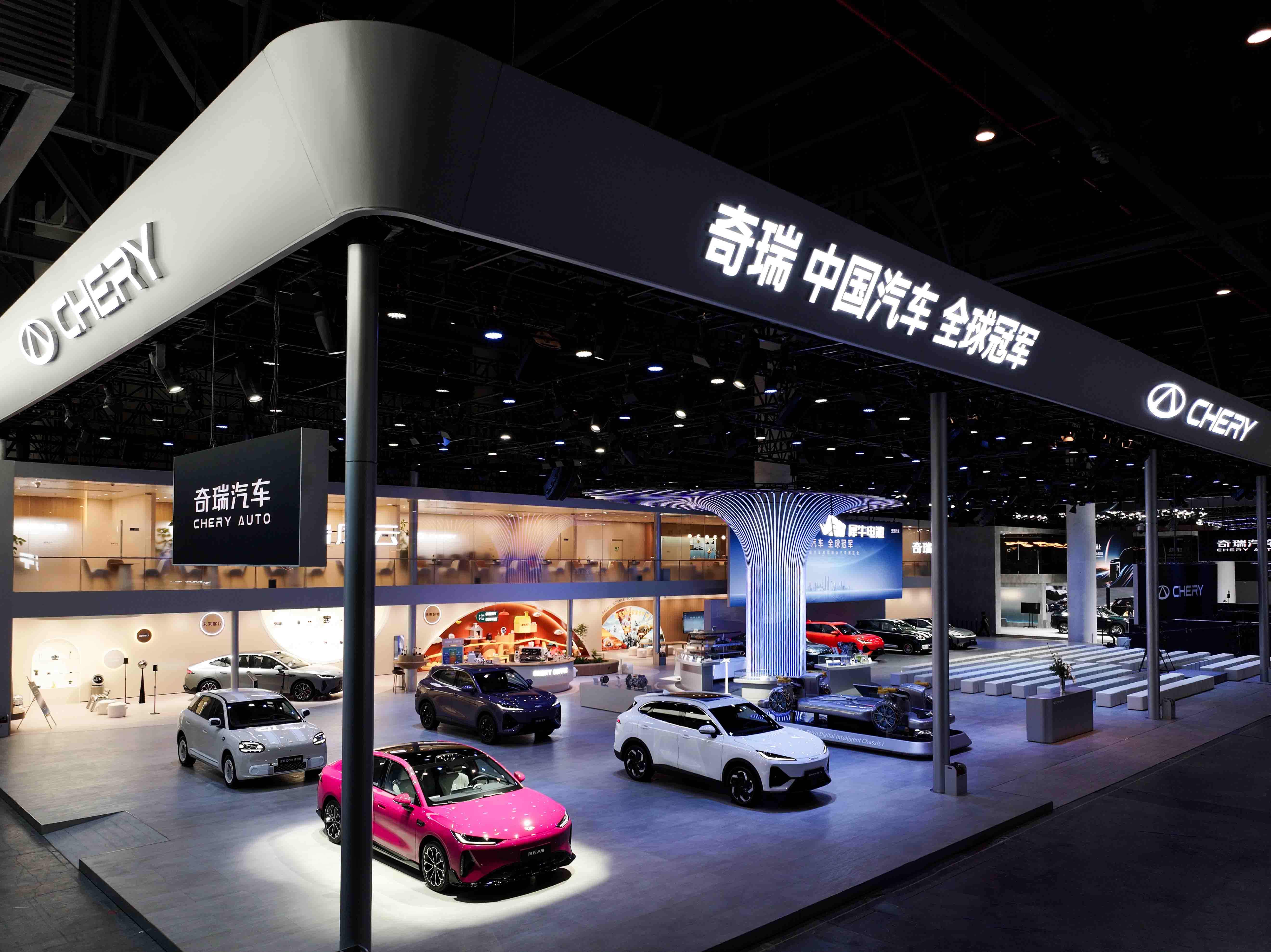 风云T7领衔，奇瑞在成都车展亮出“全球车”全家桶