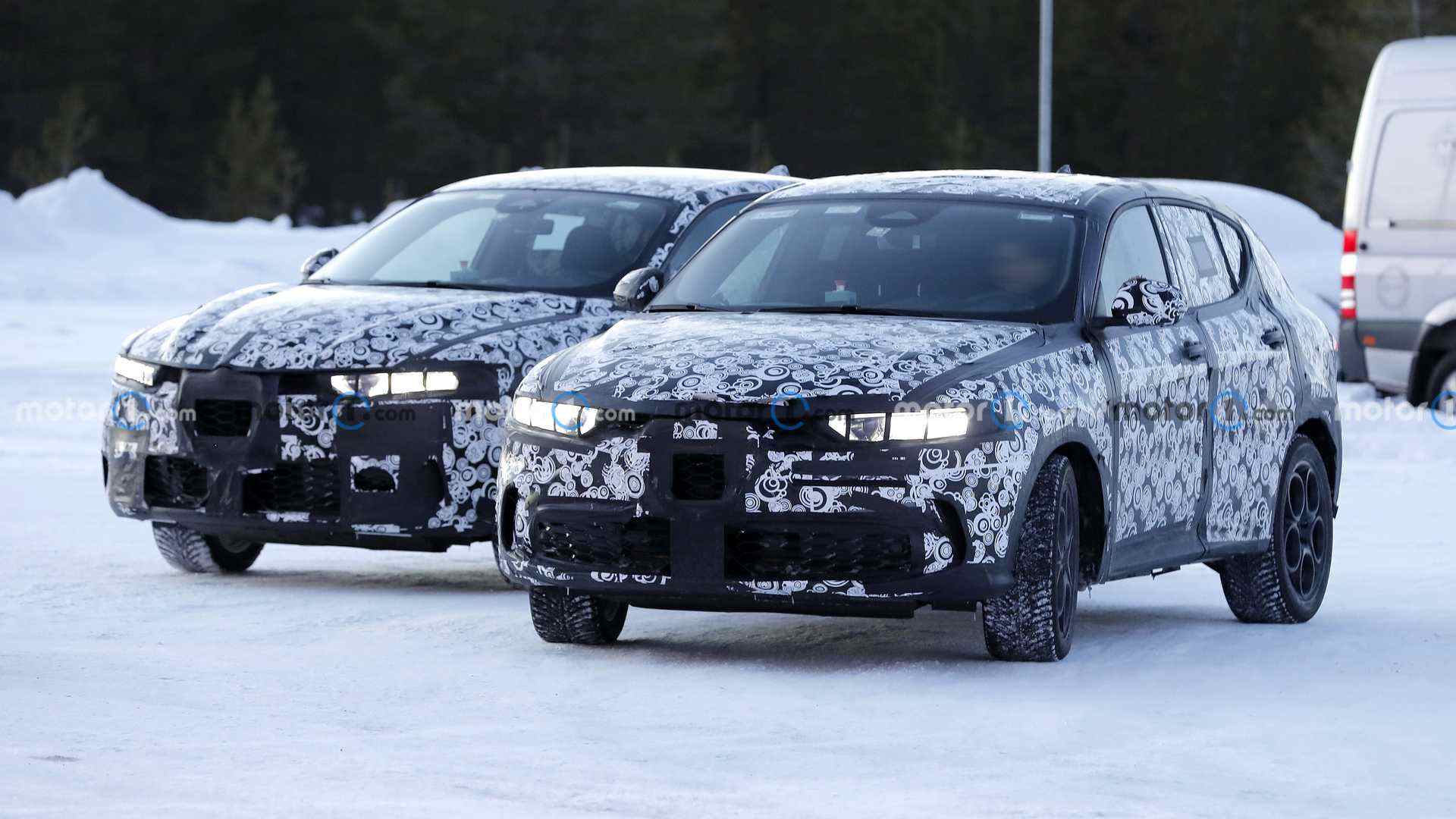 https://i2.dd-img.com/cms/d79428d2288525747a5d100f45d8d9fb.jpg 2023-alfa-romeo-tonale-snow-spy-photo.jpg