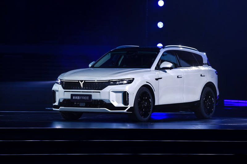 https://i2.dd-img.com/cms/daac6b2f6362eceda584f5d5ba9ef974.jpg “智驾游大五座SUV”新岚图FREE登场_20230820_003348_副本.jpg