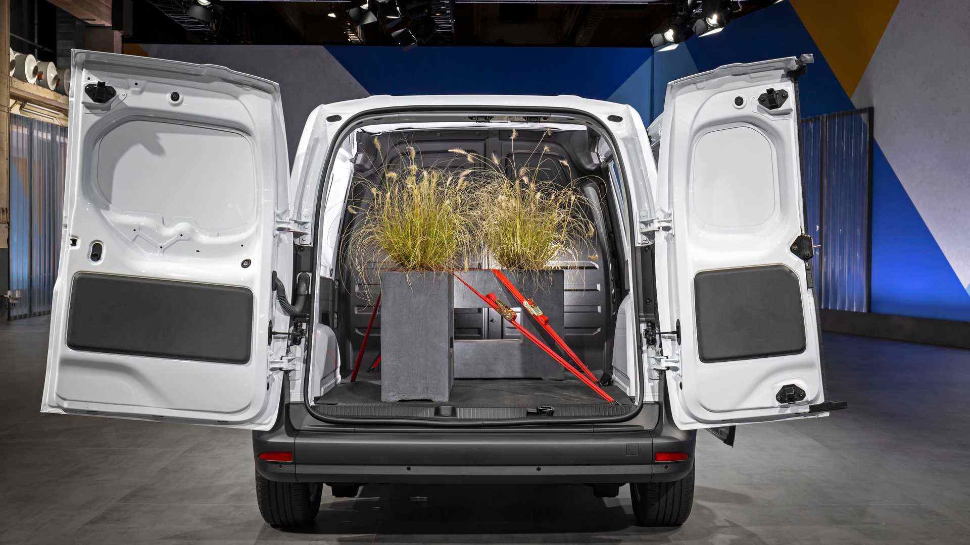 mercedes-benz-ecitan (4).jpg