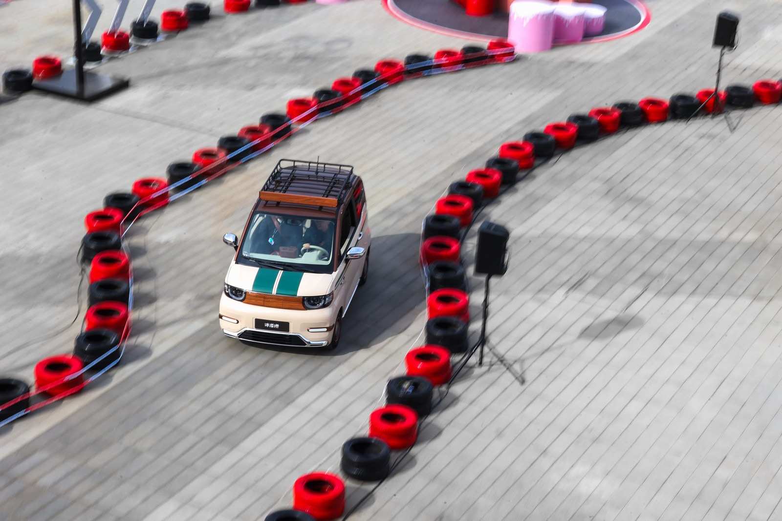 3.4万元起买『高定小车』，26款全新奇瑞冰淇淋上市