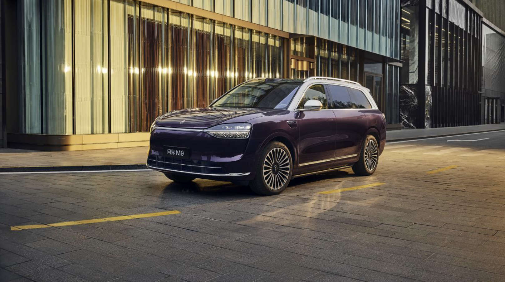 2025微博年度汽车大选：问界获星品影响力品牌，问界M9再获双项荣誉