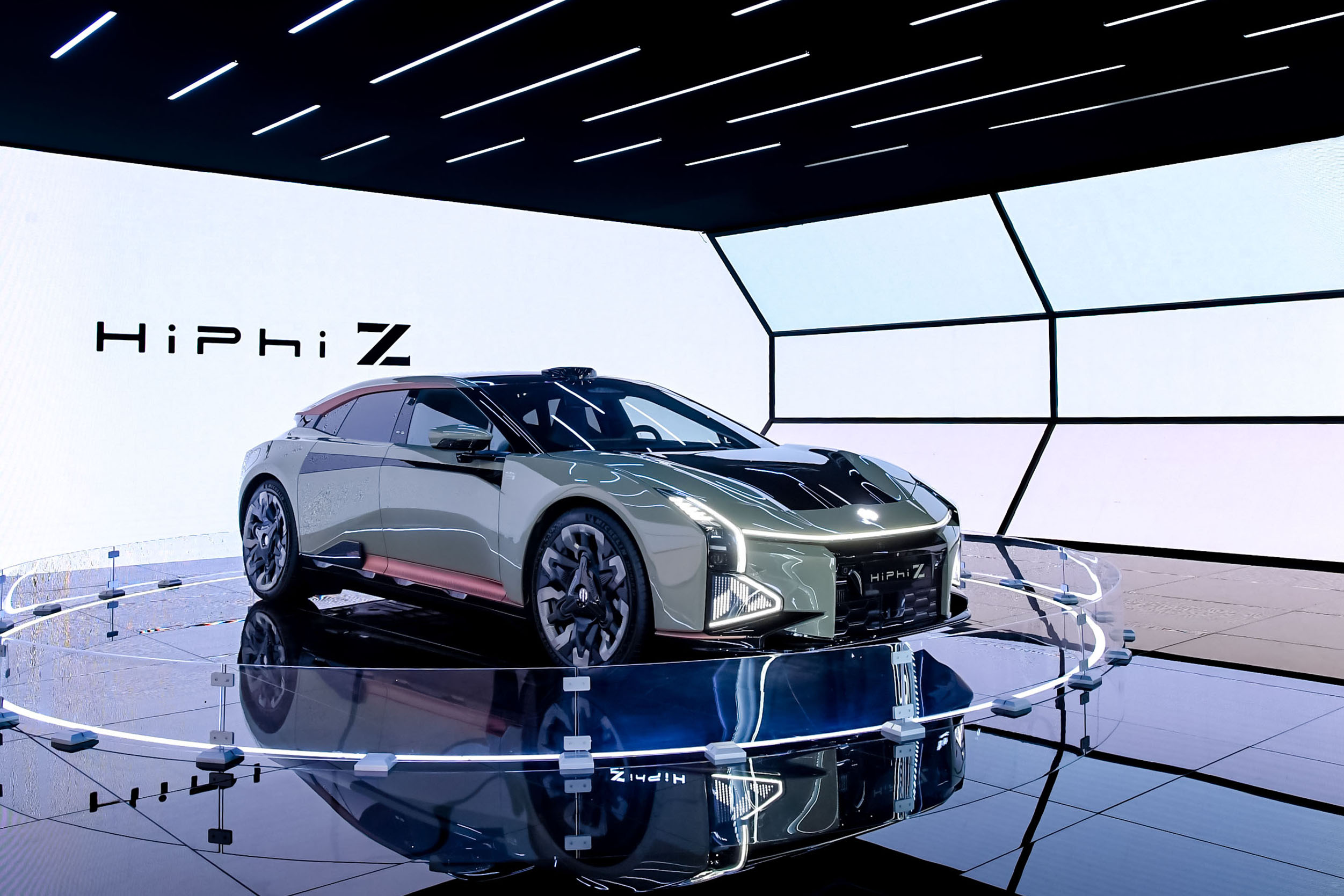 比概念车更具未来感，静态体验高合HiPhi Z