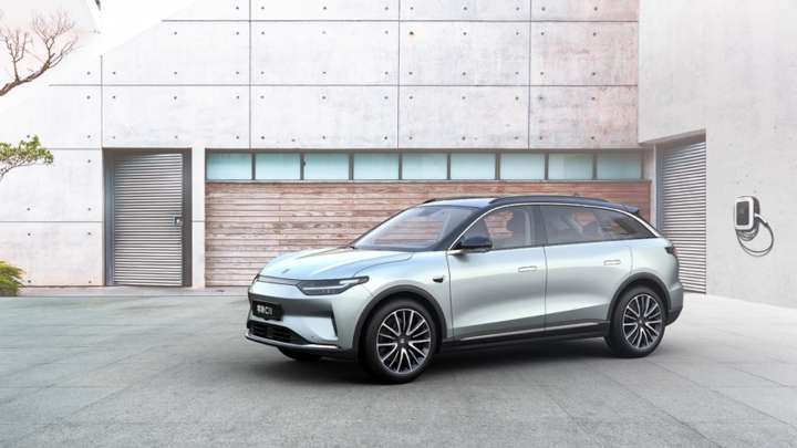 零跑C11终于正式上市 补贴后售价15.98万起/预计将于10月开始交付