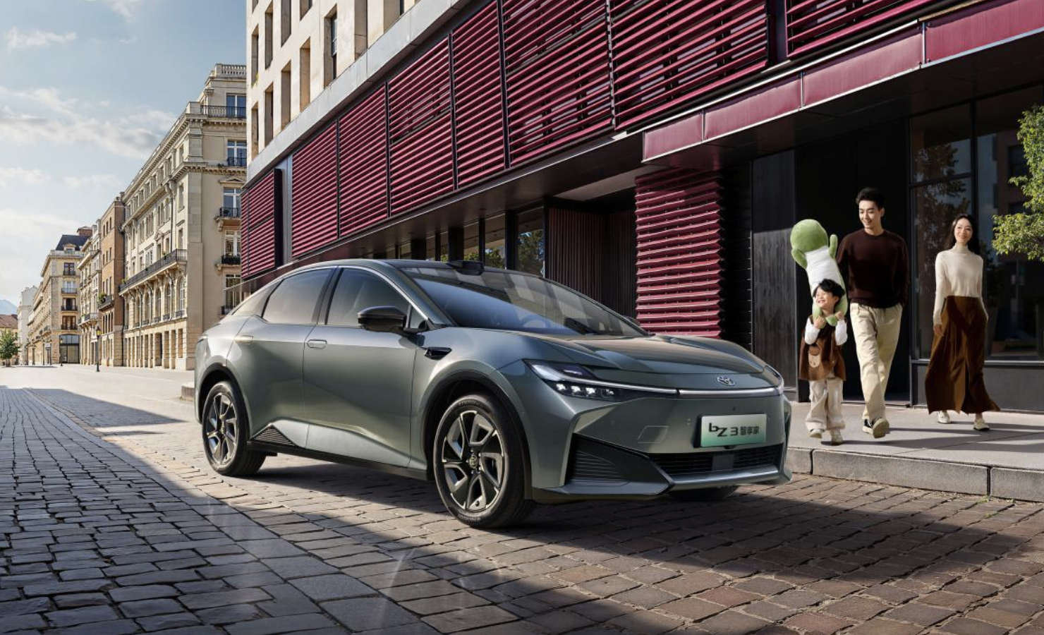 限时9.38万元起，一汽丰田bZ双车焕新发布