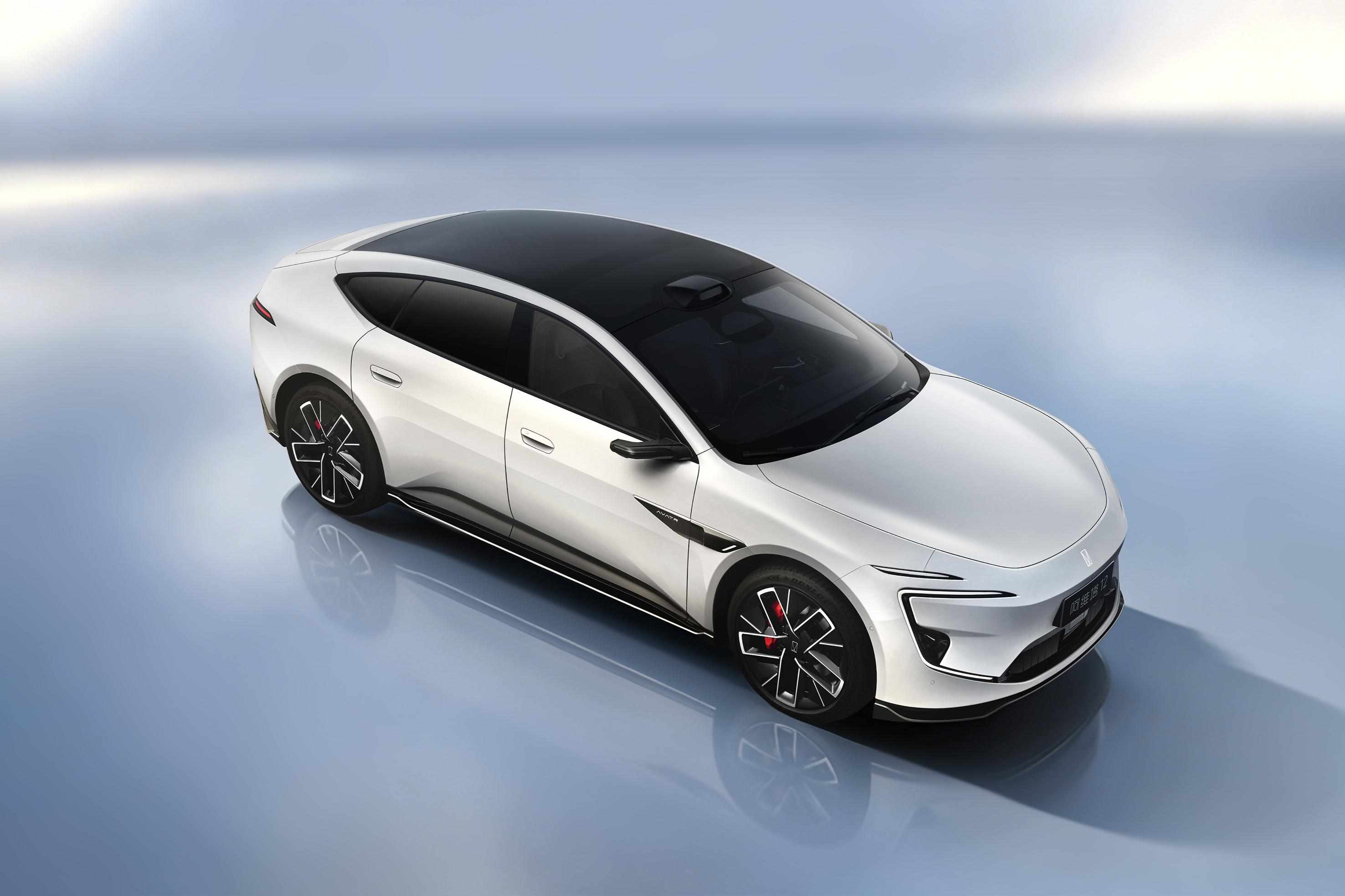 新款阿维塔12官图发布，首搭华为顶级激光雷达，或售30万元起