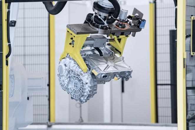 蔚来首台180kW碳化硅电驱系统C样下线，将搭载ET7车型