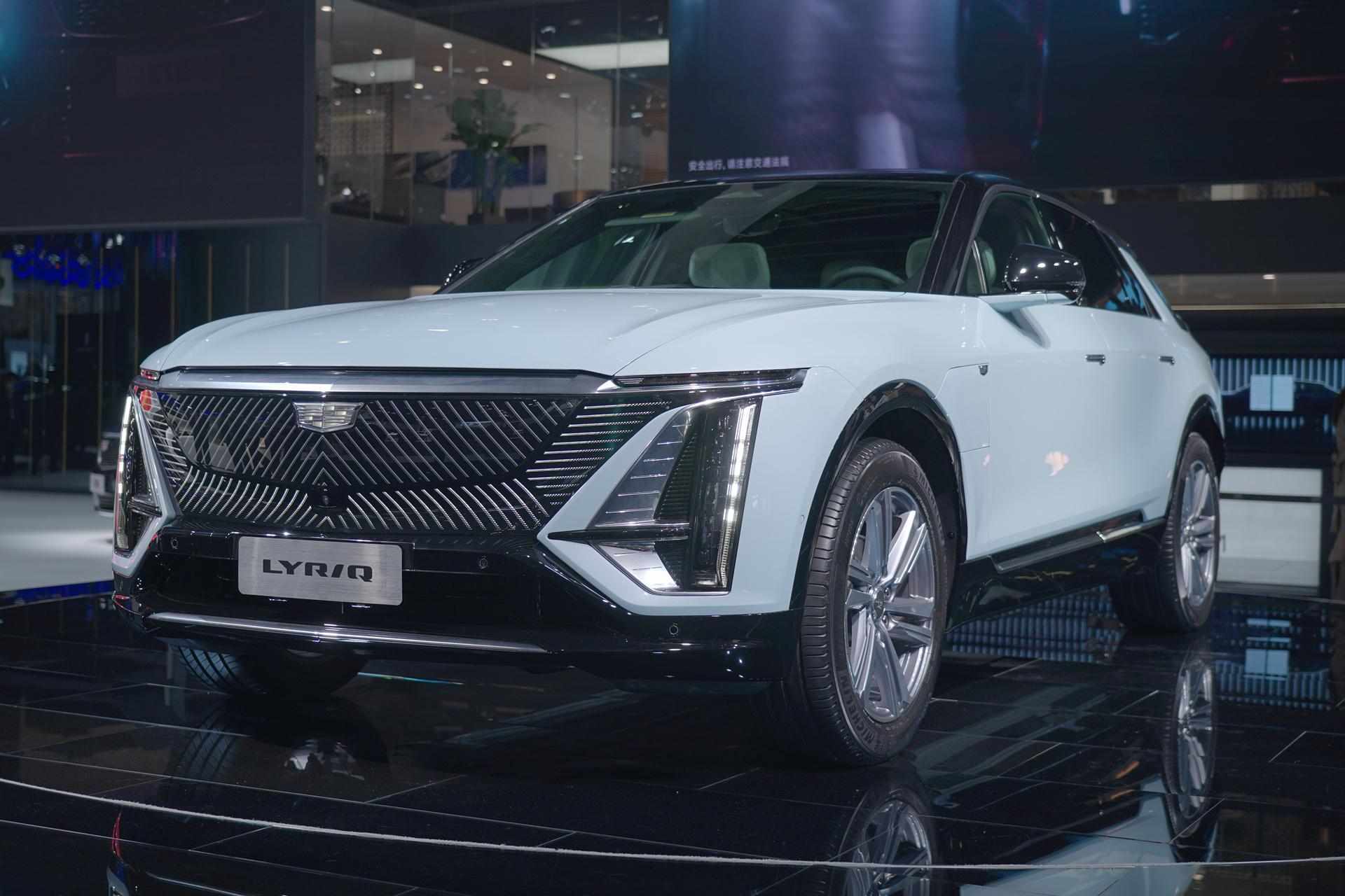续航超650km，配33寸大屏！凯迪拉克LYRIQ正式亮相广州车展并开启预售！