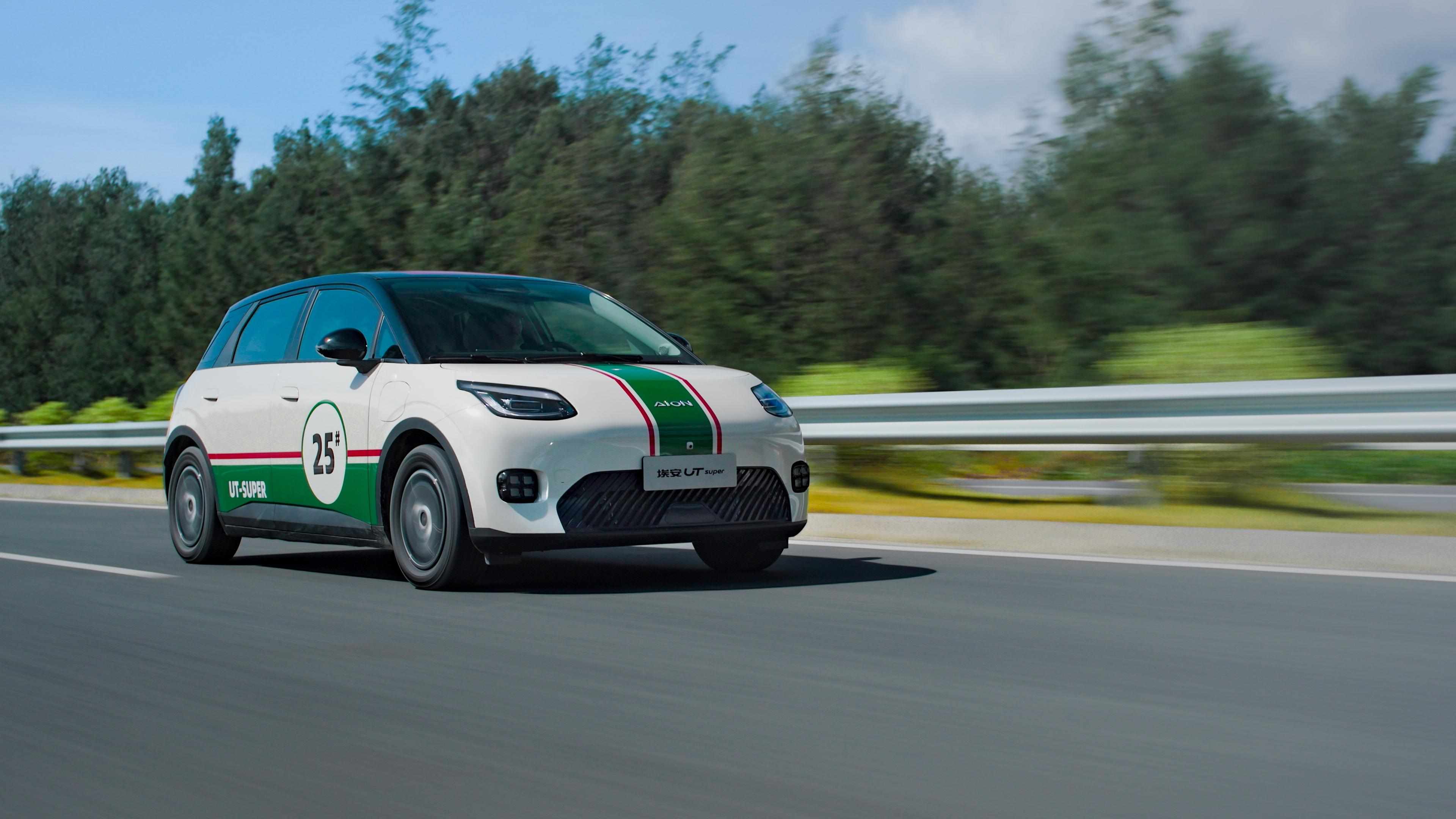试驾实录：4.99 万 + 99 秒换电，埃安 UT super 能否定义国民纯电新标杆？