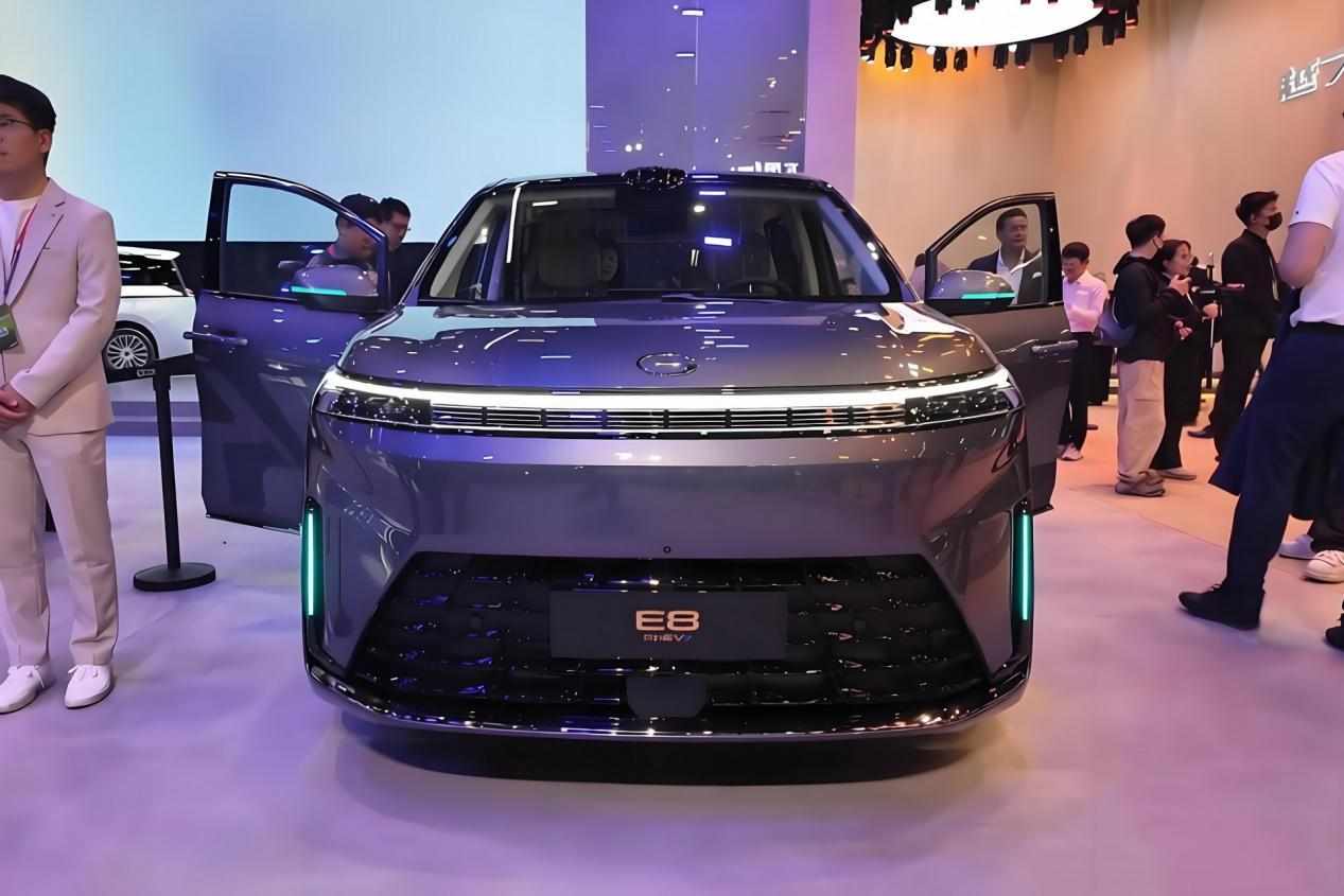 家用MPV新标杆，全新传祺向往E8 PHEV北京车展实拍